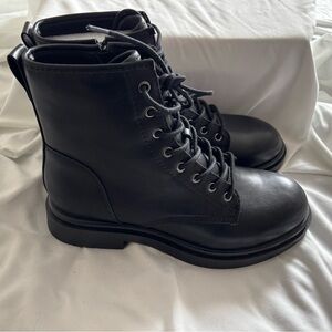 MADDEN GIRL - Black Lace-Up Combat Boots Size 9.5 - NEVER BEEN WORN